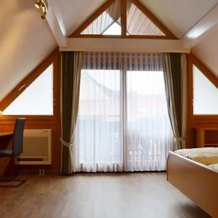 Garni Bergblick Hotell 3*