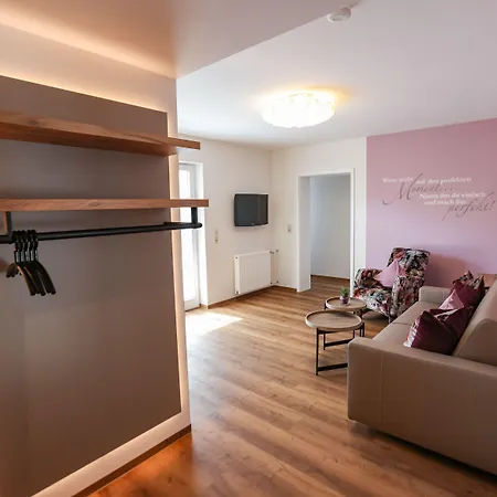 Hotell Garni Bergblick 3*