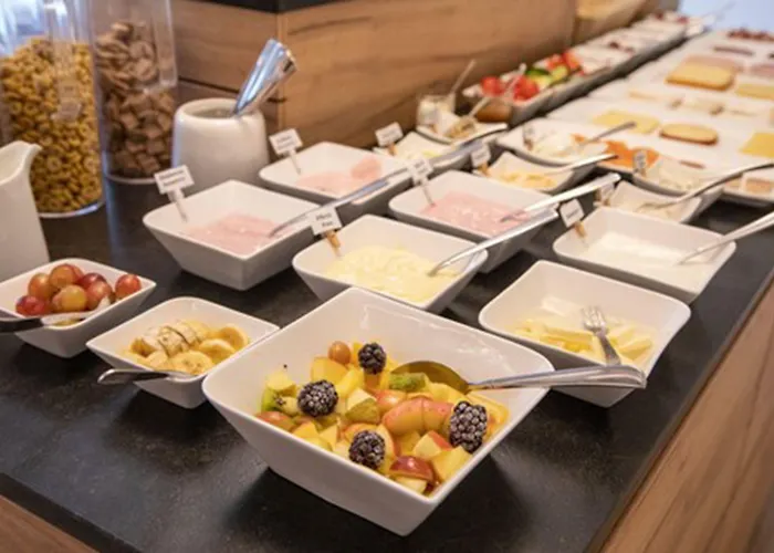 Ξενοδοχείο Garni Bergblick 3*